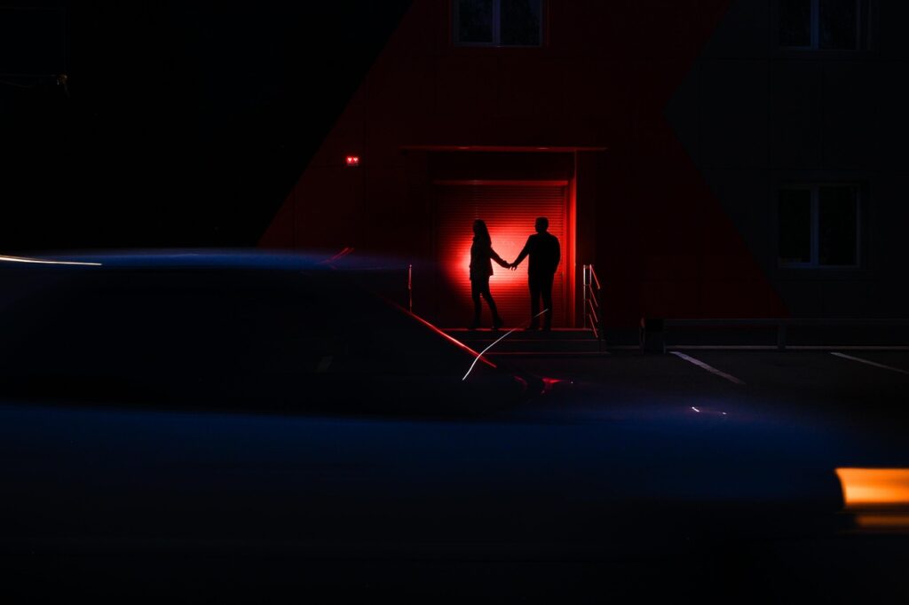 連休中に旅行を楽しみながら外食を減らすための節約レシピは？